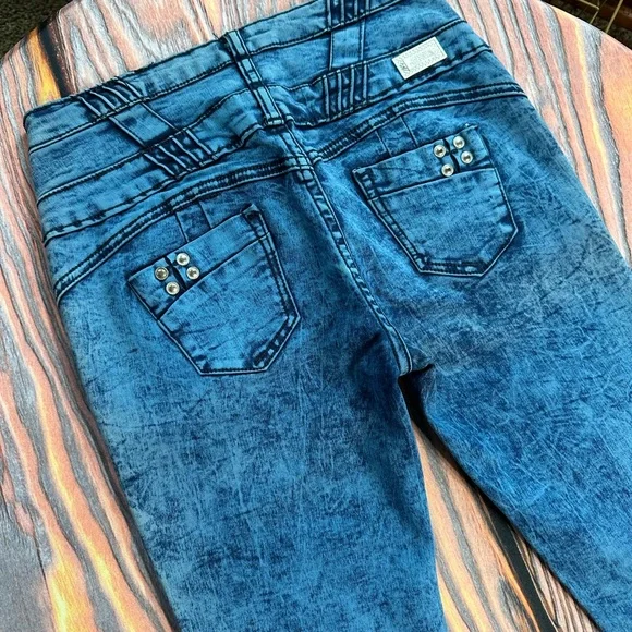 Jeans size 28  Salvaje Evolution Low rise Skinny Ankle blue stone wash nwt - Picture 5 of 11